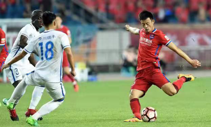 英格兰客场平局，卫冕冠军难现优势的简单介绍