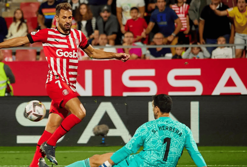 瓦伦西亚客场大胜马德里竞技