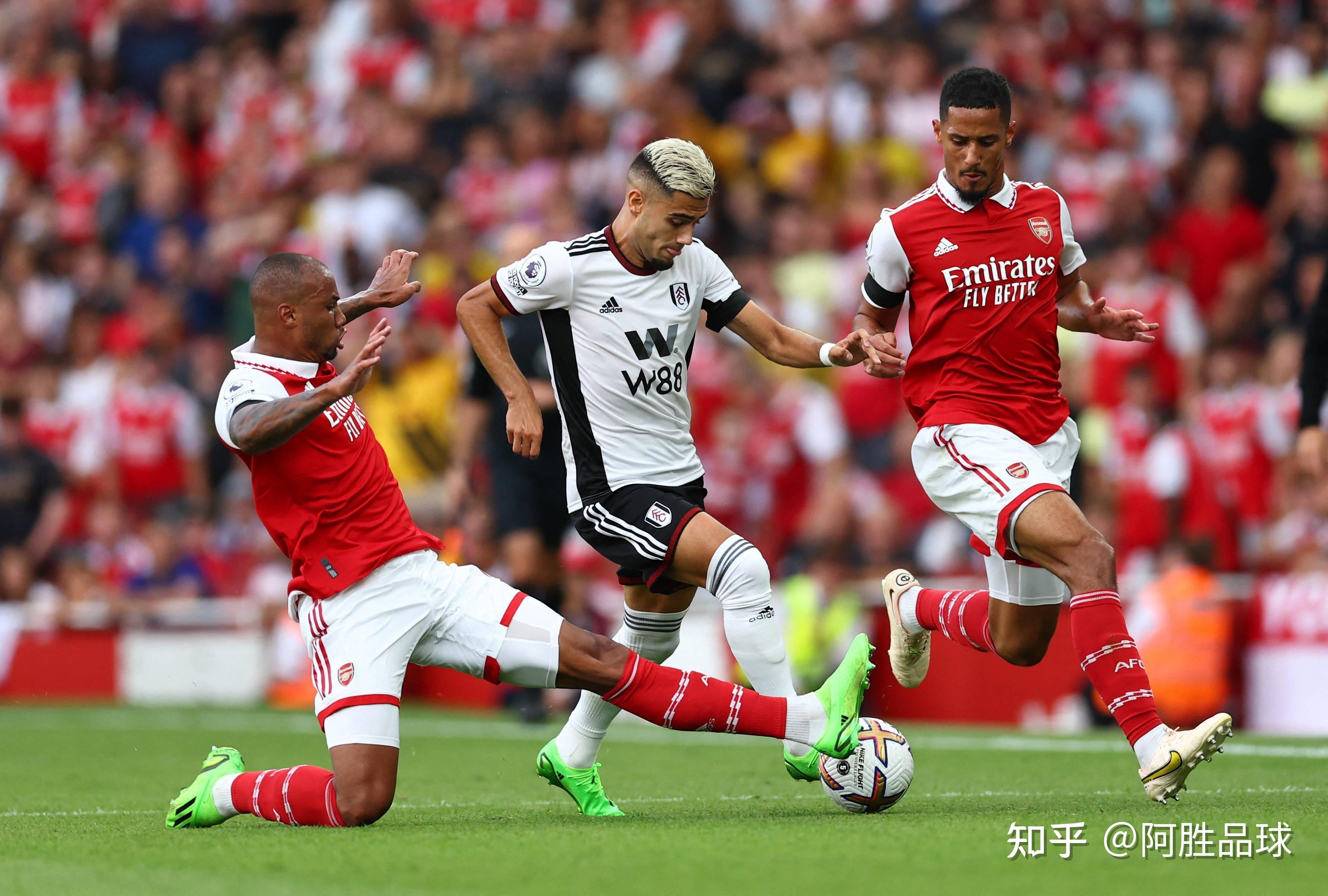 B体育体育下载-包含马赛球队士气低迷，欧冠希望渺茫的词条