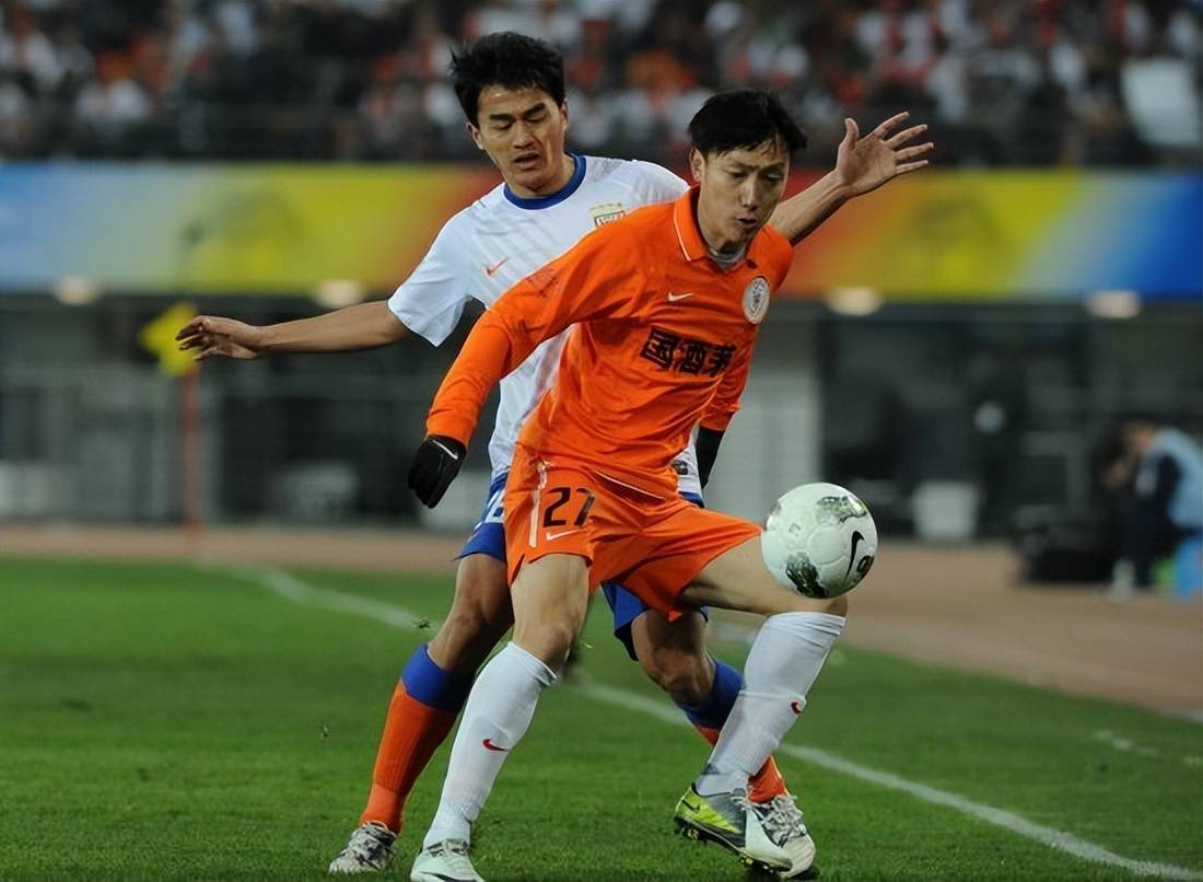 B体育体育娱乐-关于实力见长：中超联赛中球队在场上展现出色，成为亮点的信息