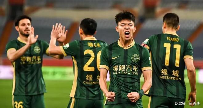 外援表现出色，帮助球队一举反超对手取胜的简单介绍