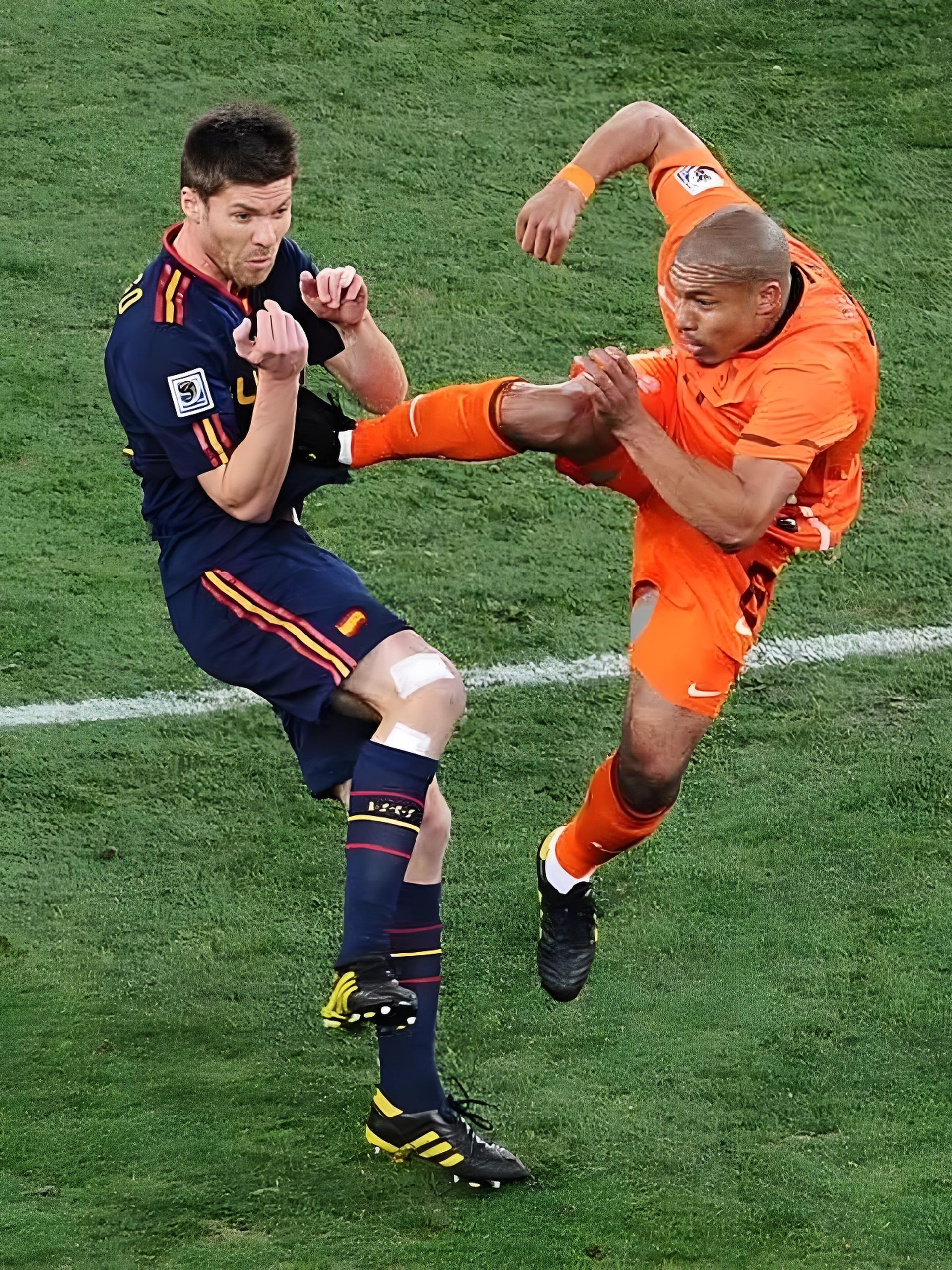 关于国内足球职业赛事最新对决：一场逆转震撼全场的信息