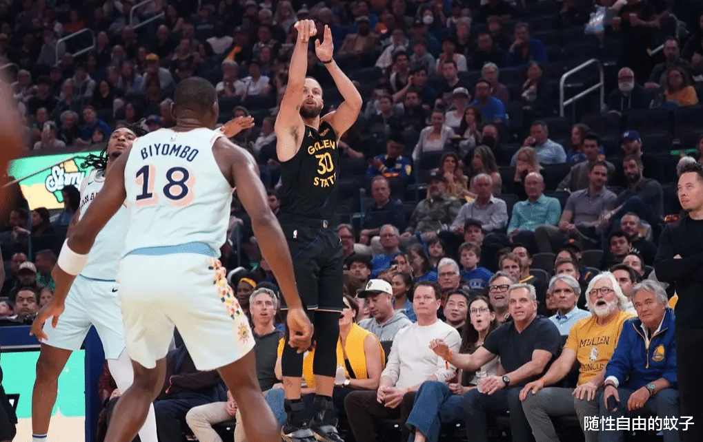 B体育体育登录-库里受伤休战，勇士防线不稳，多场比赛告负