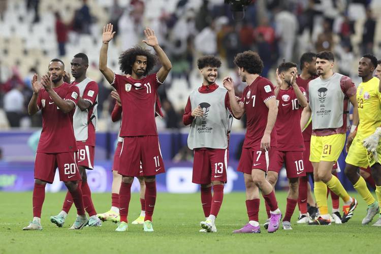 国际比赛场上，北马其顿队勇往直前