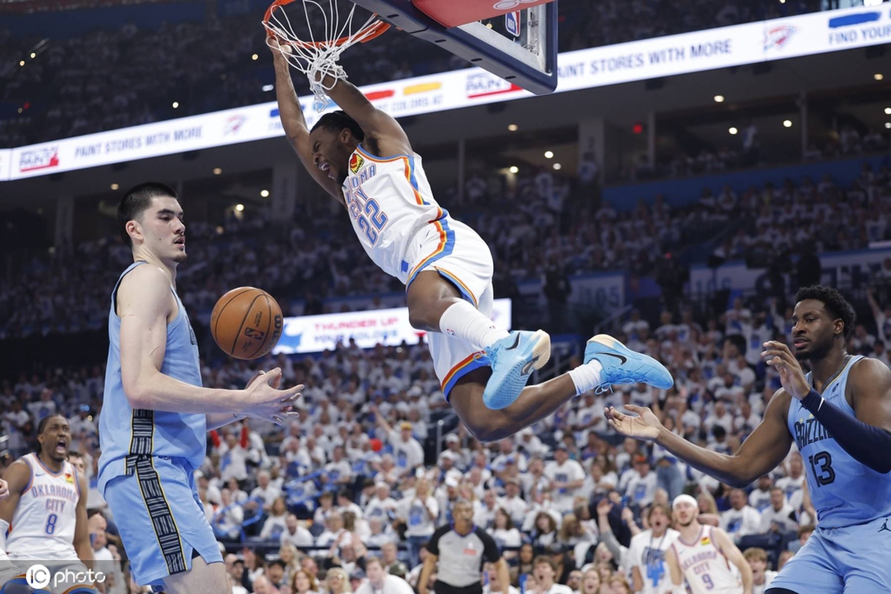 B体育体育投注-灰熊力克热火，莫兰特连续爆发