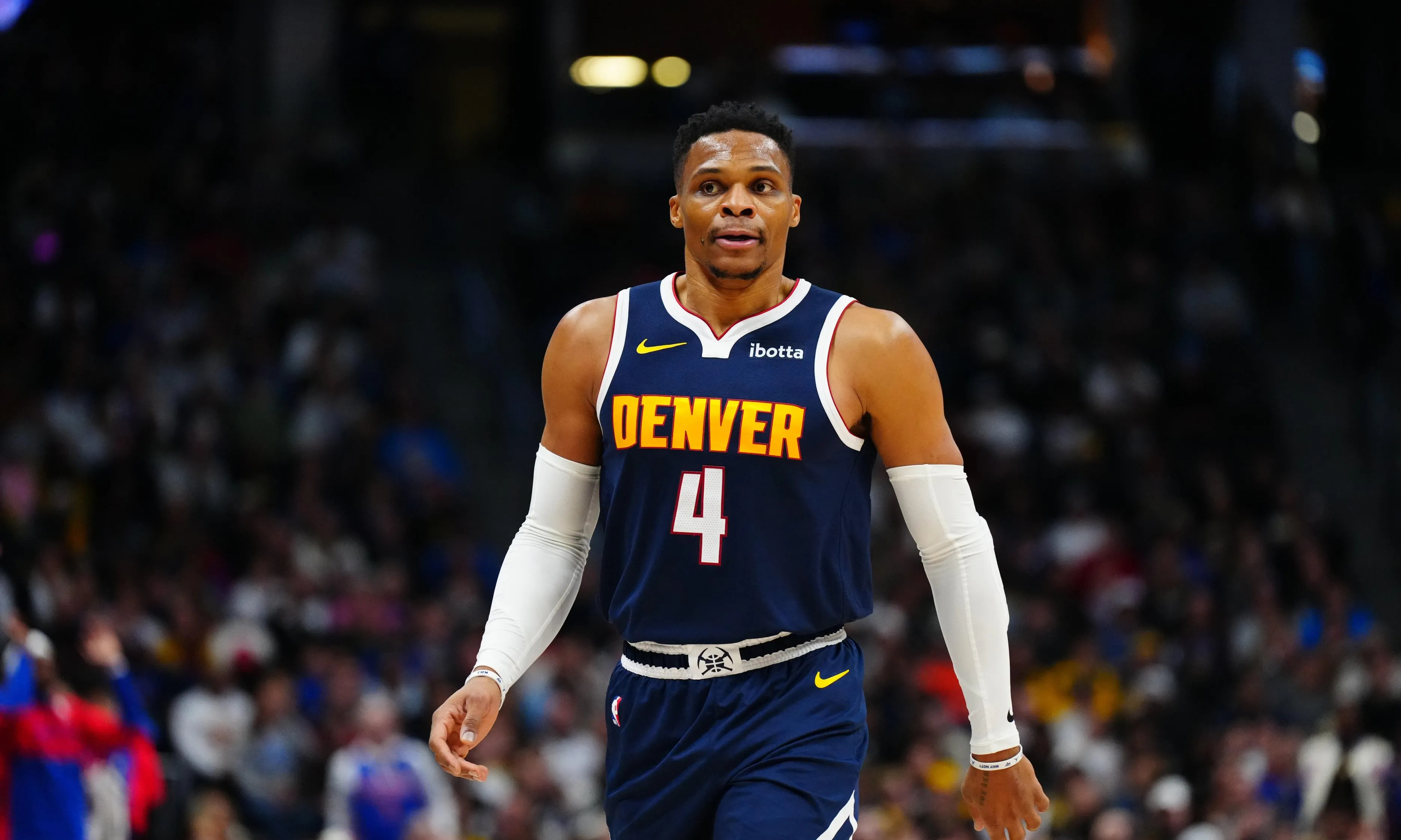 B体育体育官方登录入口-爵士逆转掘金，全队士气高昂