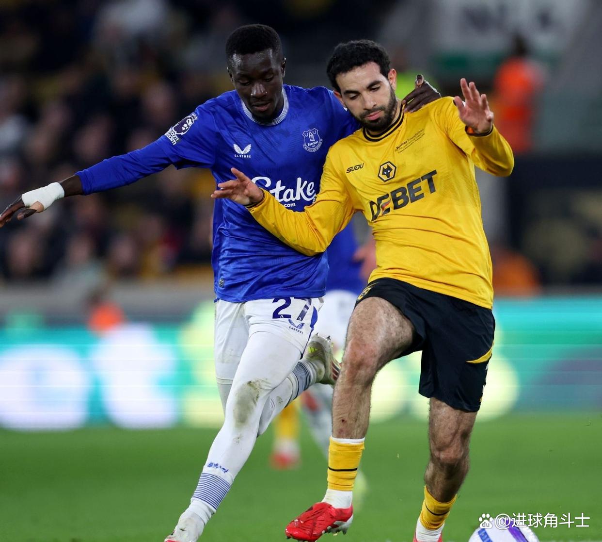 B体育体育官方-竞技队主场不敌埃弗顿，遭遇关键失利，冠军形势有所颠簸的简单介绍