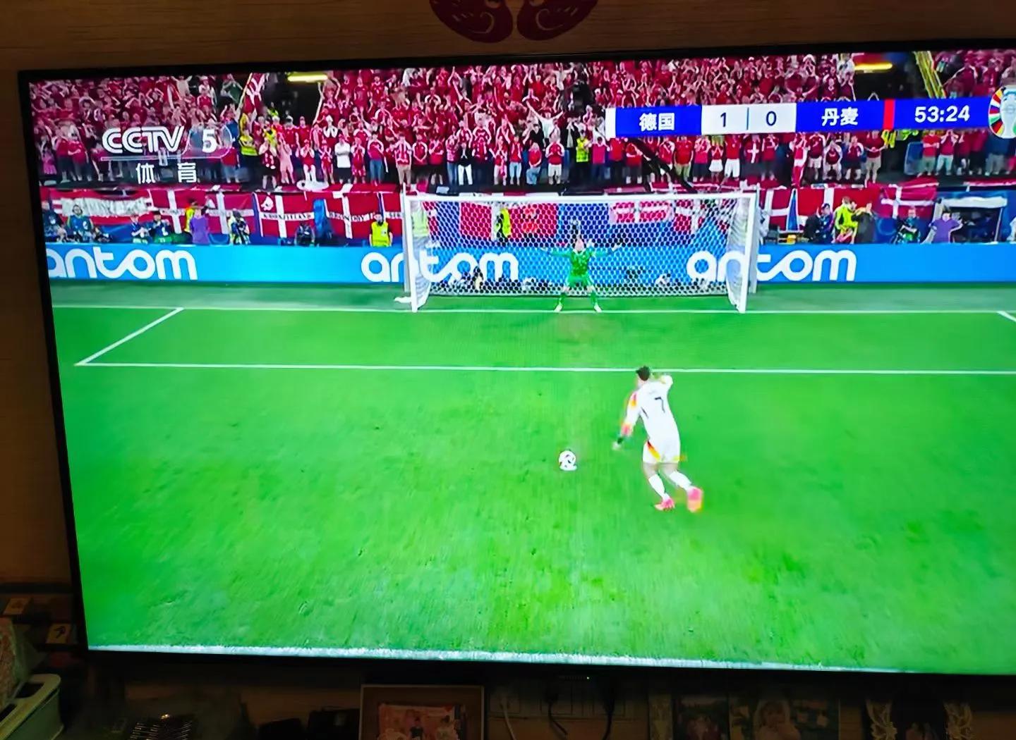 丹麦队逆转战绩，取得重要胜利