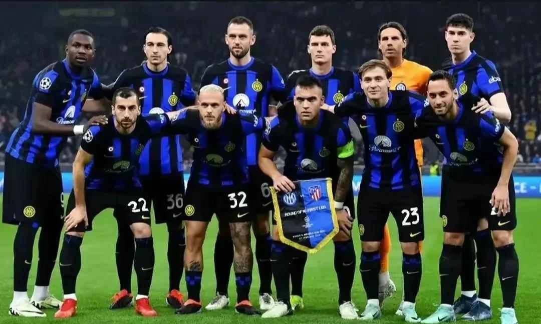 包含国际米兰豪取连胜登顶积分榜的词条